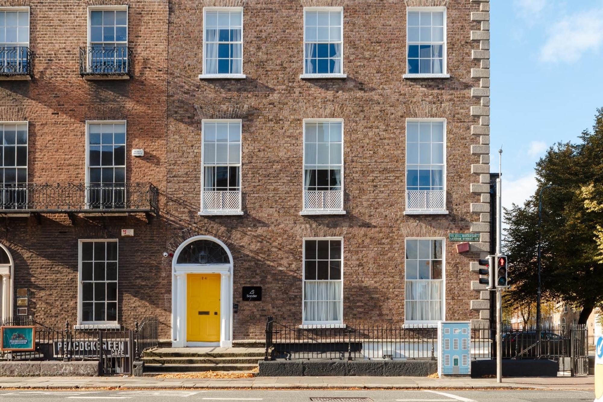 The Earl Hotel Leeson Street, Sonder By Marriott Bonvoy Дублин Экстерьер фото