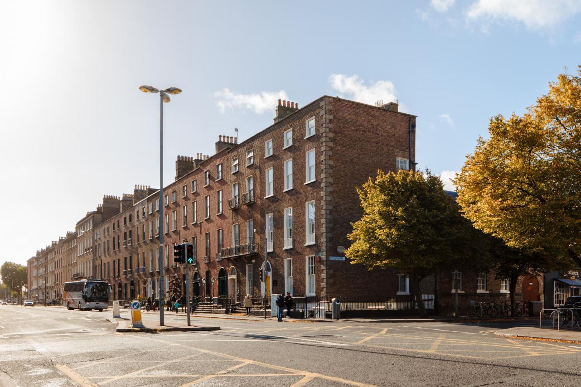The Earl Hotel Leeson Street, Sonder By Marriott Bonvoy Дублин Экстерьер фото